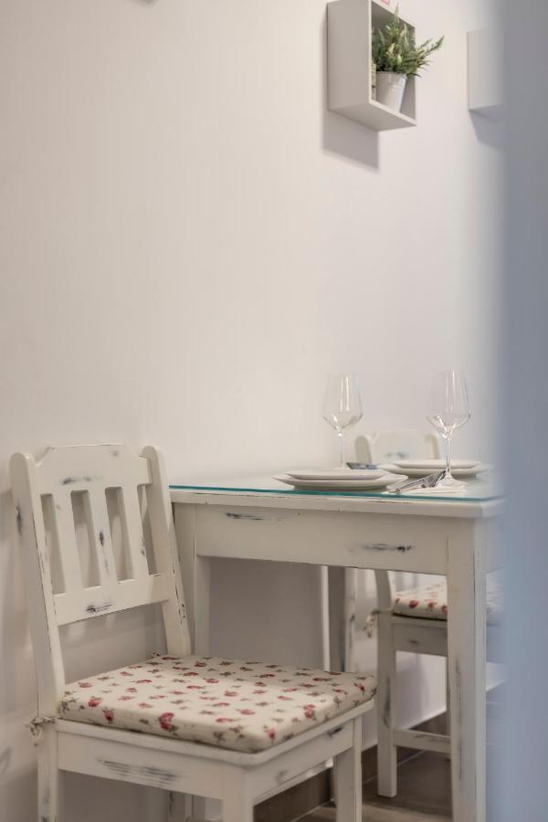 Studio Apartments Insula Сплит Екстериор снимка