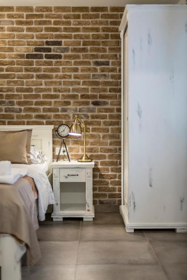 Studio Apartments Insula Сплит Екстериор снимка